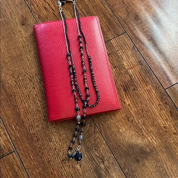 Elegant Navy and Silver Beaded Necklace - Picture 3 of 3